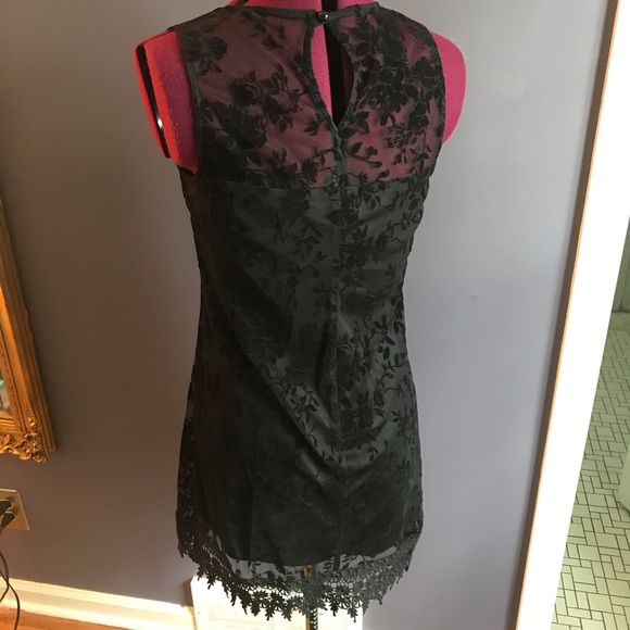NWT Beautiful Black Dress Lace & Embroidery - Picture 2 of 3